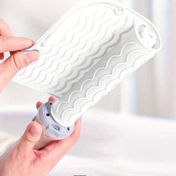 6x8” Silicone Mat Heat Resistant for Hot Hair Tools - Available in White OR Gray - Picture 6 of 9